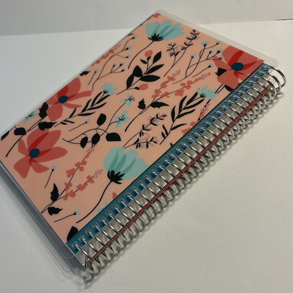 Erin Condron Undated Daily Wellness Planner - Picture 15 of 15